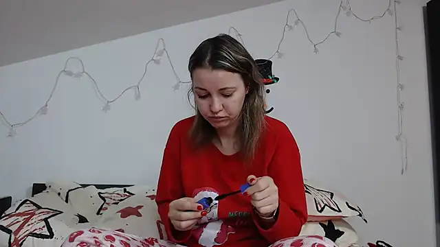 SweetMaddy888 online show from January 11, 2025, 4:06 am