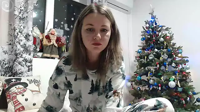 SweetMaddy888 online show from December 31, 2024, 4:06 am