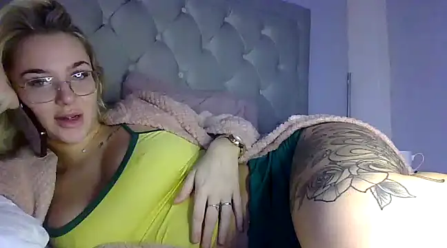 diamondgalxo online show from February 5, 2025, 8:32 am