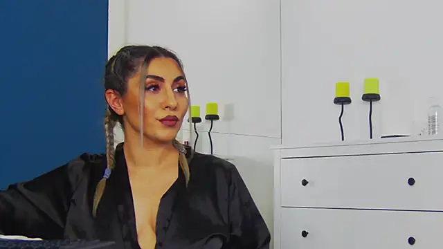 CelineMeyerr online show from October 28, 2025, 6:23 am