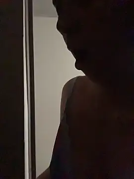 Snapshot of karla_nill chatting on April 7, 2026, 7:15 pm karla nill online show from April 7, 2026, 7:15 pm