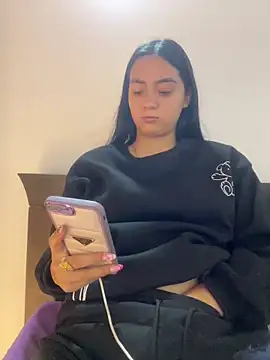 Snapshot of karla_nill chatting on February 6, 2025, 7:07 pm karla nill online show from February 6, 2025, 7:07 pm