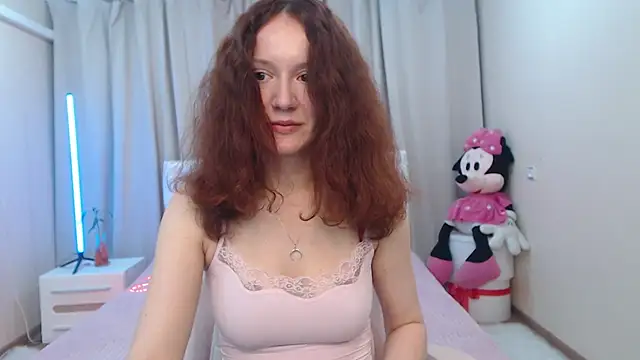 BarbaraStily online show from May 7, 2026, 6:39 am