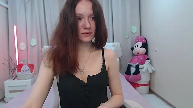 Snapshot of BarbaraStily chatting on April 8, 2026, 6:48 am BarbaraStily online show from April 8, 2026, 6:48 am