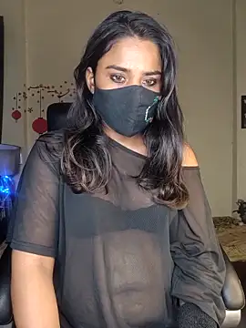 Snapshot of Black-Pearll chatting on April 12, 2026, 4:49 am Black-Pearll online show from April 12, 2026, 4:49 am