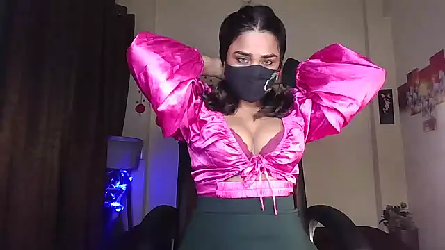 Snapshot of Black-Pearll chatting on March 28, 2026, 6:14 am Black-Pearll online show from March 28, 2026, 6:14 am