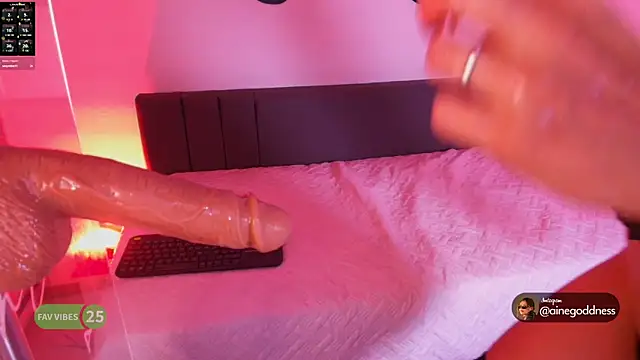 tatiana monroe online show from September 13, 2025, 1:55 pm