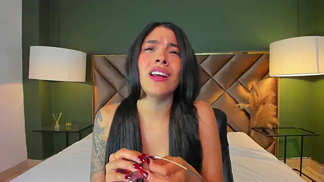 Snapshot of Mia_Elowen chatting on October 4, 2025, 7:59 pm Mia Elowen online show from October 4, 2025, 7:59 pm