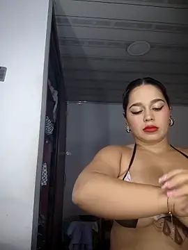 Snapshot of LaurenWelly_ chatting on February 19, 2026, 9:12 pm LaurenWelly online show from February 19, 2026, 9:12 pm