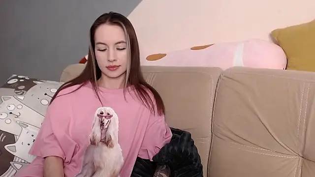 AmbrielHailey online show from January 6, 2026, 11:31 pm