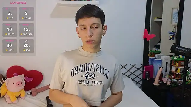 Snapshot of milky__boy_ chatting on February 11, 2026, 4:56 am milky boy online show from February 11, 2026, 4:56 am