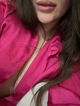 Elinatiranda online show from June 21, 2026, 1:55 am