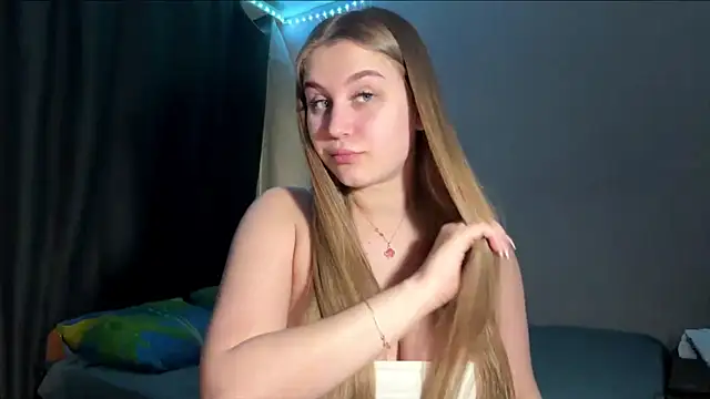 Snapshot of EdithHaskell chatting on May 28, 2026, 1:28 pm EdithHaskell online show from May 28, 2026, 1:28 pm