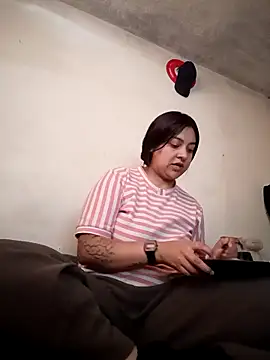 CORALINE GREYM online show from November 10, 2025, 6:13 pm