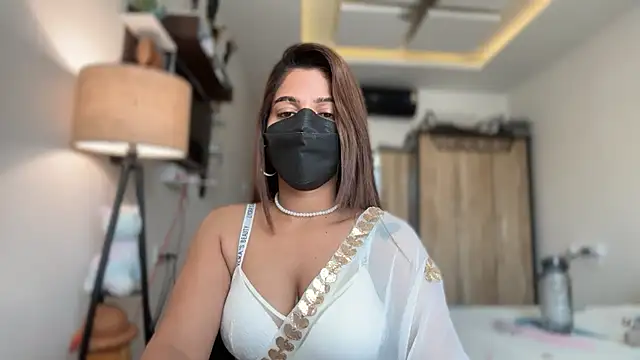 Snapshot of Hotty-Sana chatting on April 1, 2026, 5:31 am Hotty-Sana online show from April 1, 2026, 5:31 am