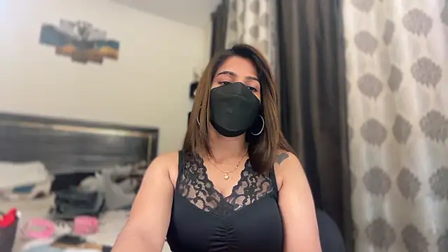 Snapshot of Hotty-Sana chatting on April 7, 2026, 5:04 pm Hotty-Sana online show from April 7, 2026, 5:04 pm