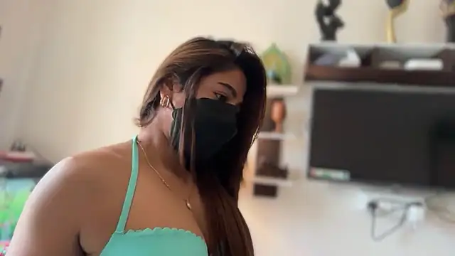 Snapshot of Hotty-Sana chatting on March 25, 2026, 5:51 am Hotty-Sana online show from March 25, 2026, 5:51 am