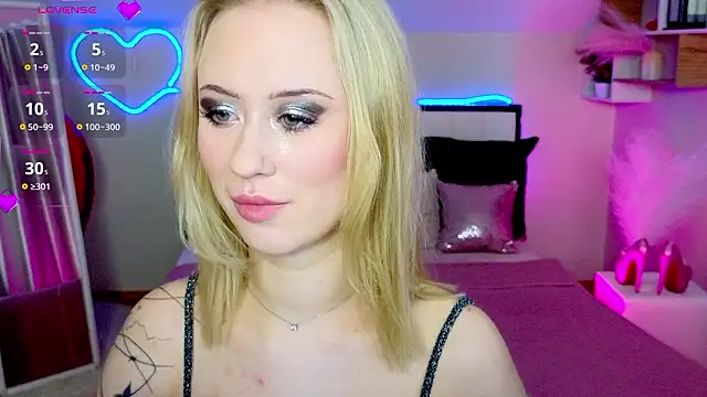 SashaBrooks online show from February 19, 2026, 2:03 pm