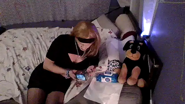 Snapshot of MizzAmy1 chatting on January 4, 2025, 11:00 am MizzAmy1 online show from January 4, 2025, 11:00 am