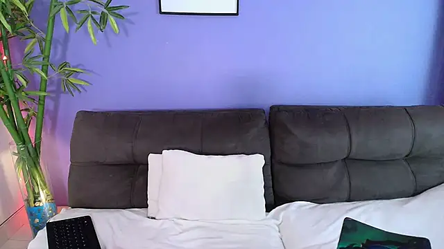 Snapshot of candyy_bella chatting on March 22, 2025, 3:42 pm candyy bella online show from March 22, 2025, 3:42 pm
