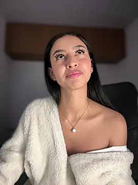 maddy bronw  online show from March 9, 2025, 3:22 am