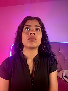 NINA 18 YEARS online show from October 11, 2025, 9:27 pm