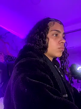 NINA 18 YEARS online show from November 13, 2025, 10:35 pm