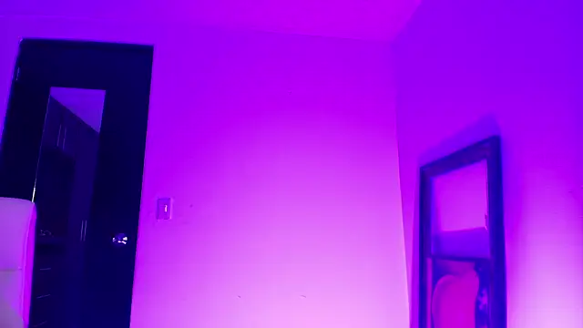 Snapshot of TinaJonnes_ chatting on February 11, 2026, 6:57 am TinaJonnes online show from February 11, 2026, 6:57 am