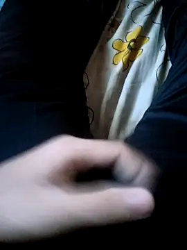 Snapshot of Bass12342a chatting on January 17, 2026, 1:42 am Bass12342a online show from January 17, 2026, 1:42 am