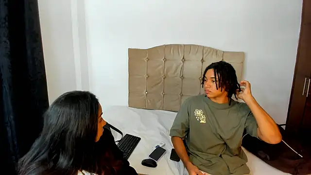 Snapshot of veronica_006 chatting on February 19, 2025, 5:27 pm veronica 006 online show from February 19, 2025, 5:27 pm