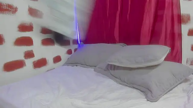 Snapshot of ANEVANS2 chatting on November 21, 2025, 4:17 pm ANEVANS2 online show from November 21, 2025, 4:17 pm