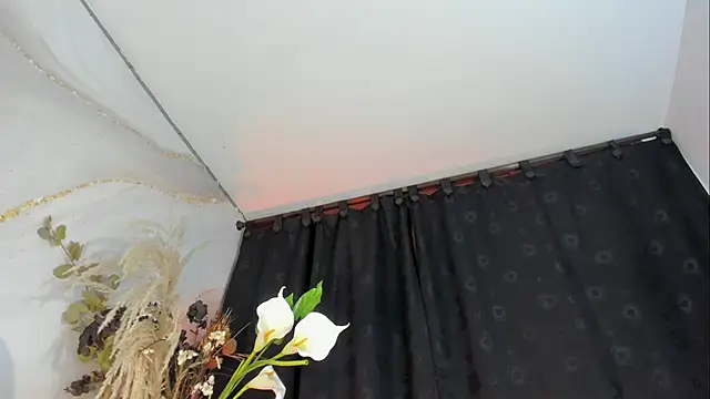 Naughty Lizeth online show from November 30, 2025, 4:19 pm