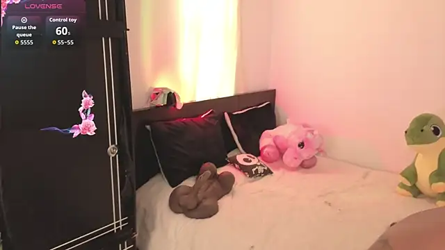 amy nicolee online show from October 23, 2025, 8:51 pm