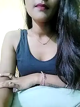 MISSQUEEN48 online show from February 15, 2025, 4:34 pm