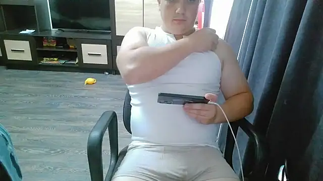 Snapshot of gamblingbum chatting on July 4, 2026, 12:32 pm gamblingbum online show from July 4, 2026, 12:32 pm