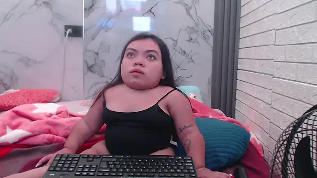 Michelle Brooks online show from October 16, 2025, 7:16 am