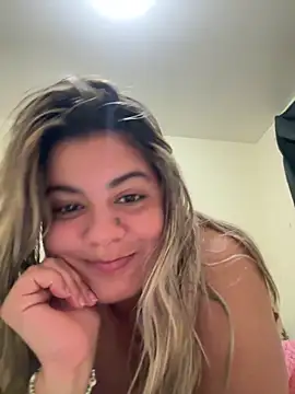 Snapshot of Candy_sr chatting on February 27, 2026, 5:29 am Candy sr online show from February 27, 2026, 5:29 am