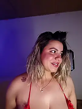 Snapshot of Candy_sr chatting on November 15, 2025, 4:22 pm Candy sr online show from November 15, 2025, 4:22 pm