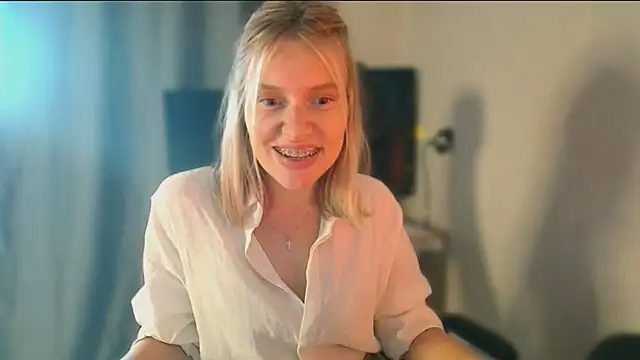 Snapshot of TaylorBre chatting on August 3, 2026, 6:14 pm TaylorBre online show from August 3, 2026, 6:14 pm