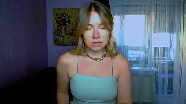 Snapshot of TaylorBre chatting on September 9, 2025, 4:55 am TaylorBre online show from September 9, 2025, 4:55 am