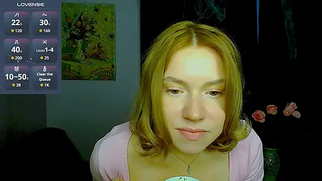 Snapshot of TaylorBre chatting on November 11, 2025, 7:25 am TaylorBre online show from November 11, 2025, 7:25 am