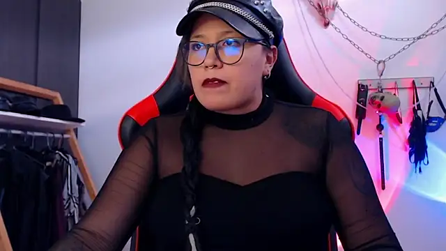 Snapshot of LilithSharon chatting on October 4, 2025, 4:52 pm LilithSharon online show from October 4, 2025, 4:52 pm