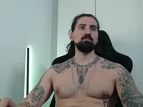 MateoHunk online show from October 22, 2025, 2:38 pm