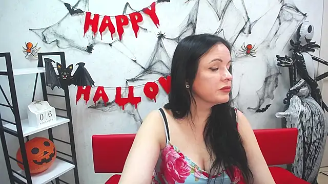 TayaBoret online show from November 6, 2025, 6:45 pm