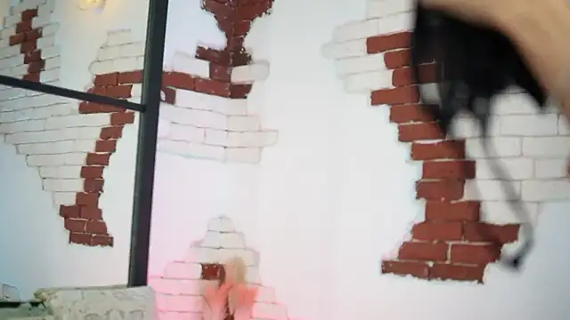 Snapshot of MaraJolie chatting on March 25, 2026, 9:14 pm MaraJolie online show from March 25, 2026, 9:14 pm