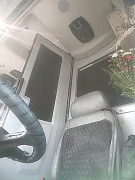 Snapshot of alexchir4 chatting on December 18, 2025, 1:26 pm alexchir4 online show from December 18, 2025, 1:26 pm