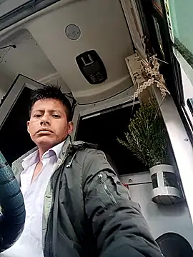 Snapshot of alexchir4 chatting on January 11, 2026, 12:23 pm alexchir4 online show from January 11, 2026, 12:23 pm