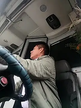 Snapshot of alexchir4 chatting on March 26, 2026, 12:58 pm alexchir4 online show from March 26, 2026, 12:58 pm