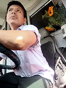 Snapshot of alexchir4 chatting on March 18, 2026, 7:15 pm alexchir4 online show from March 18, 2026, 7:15 pm