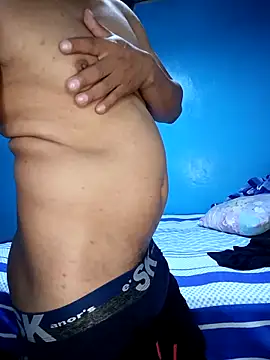 Snapshot of alexchir4 chatting on November 13, 2025, 10:46 pm alexchir4 online show from November 13, 2025, 10:46 pm